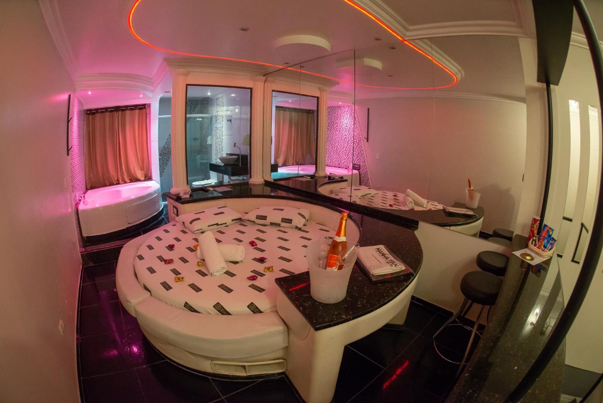 Manhattan Motel (Adults Only) Porto Alegre Eksteriør billede